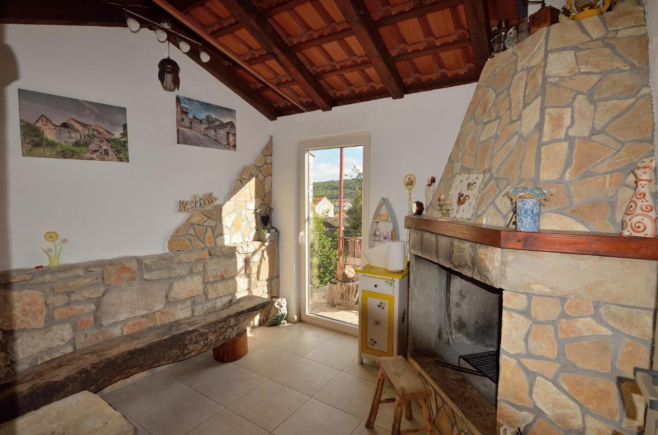 House Tihana Donje Selo na Šolti Exterior foto