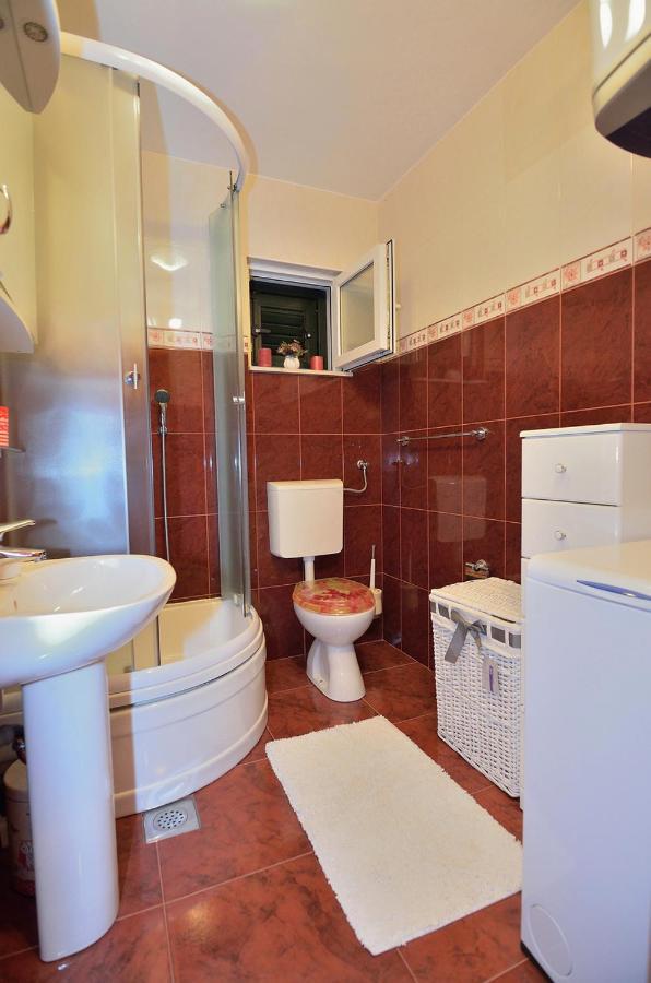 House Tihana Donje Selo na Šolti Exterior foto