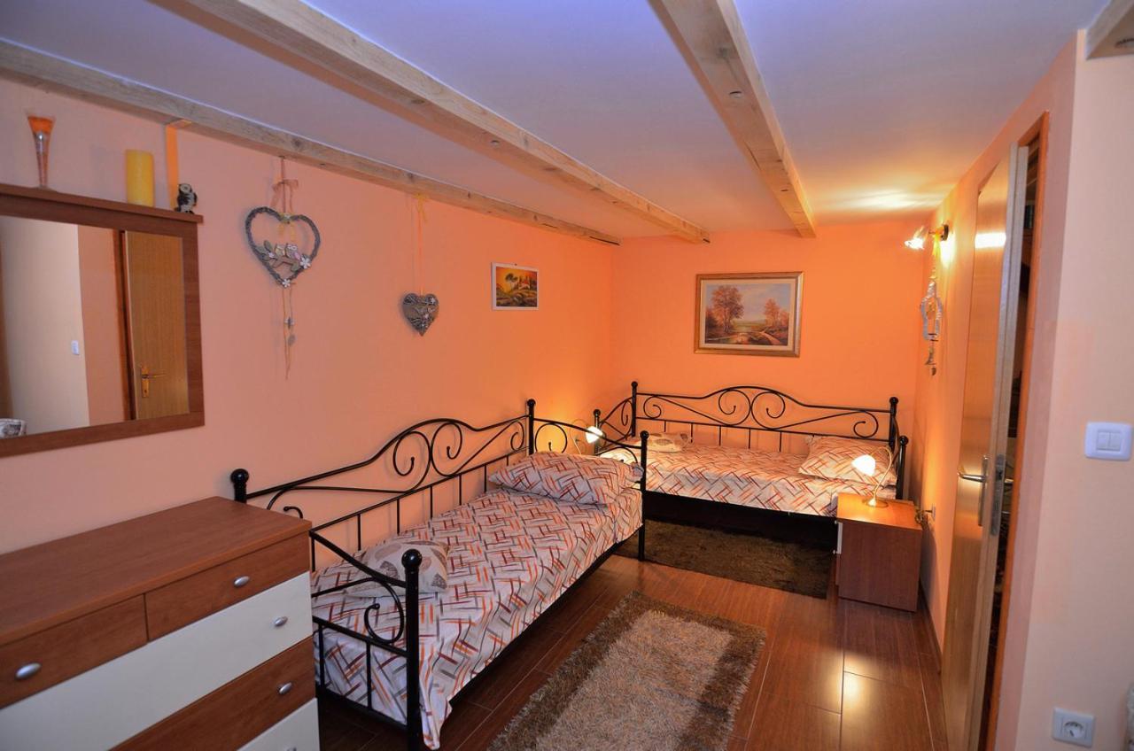 House Tihana Donje Selo na Šolti Exterior foto
